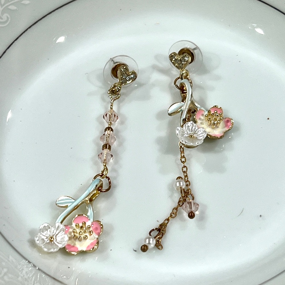 Asymmetric Pink Cherry Blossom & Heart Drop Earrings - NWT/Excellent Condition